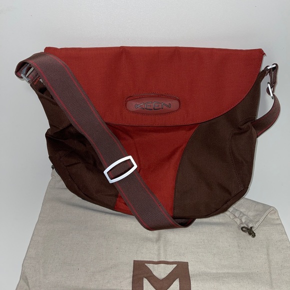 KEEN crossbody men's bag! - Picture 2 of 8